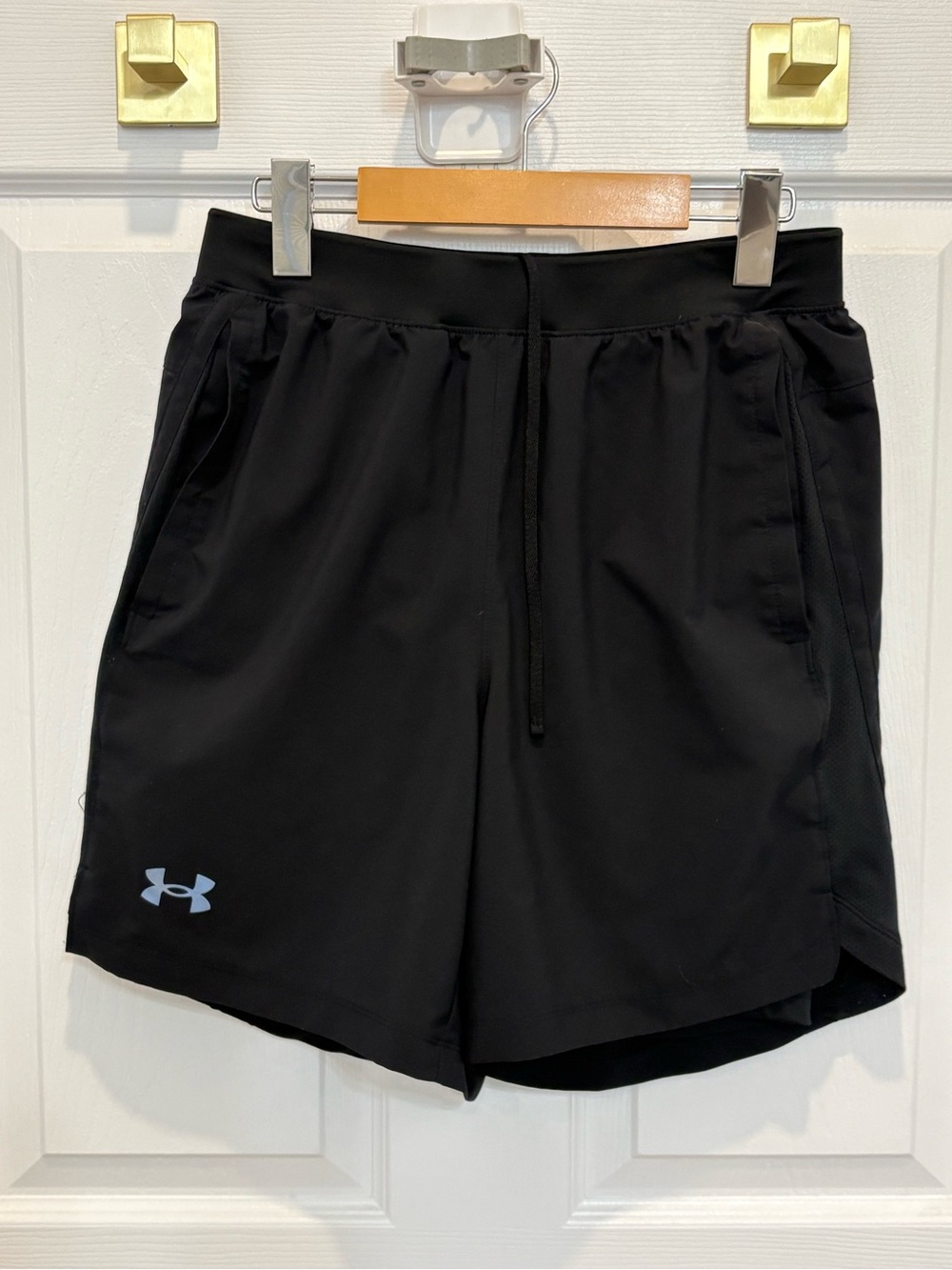 Under Armour Black Men’s Athletic Shorts with Reflective Logo #1407